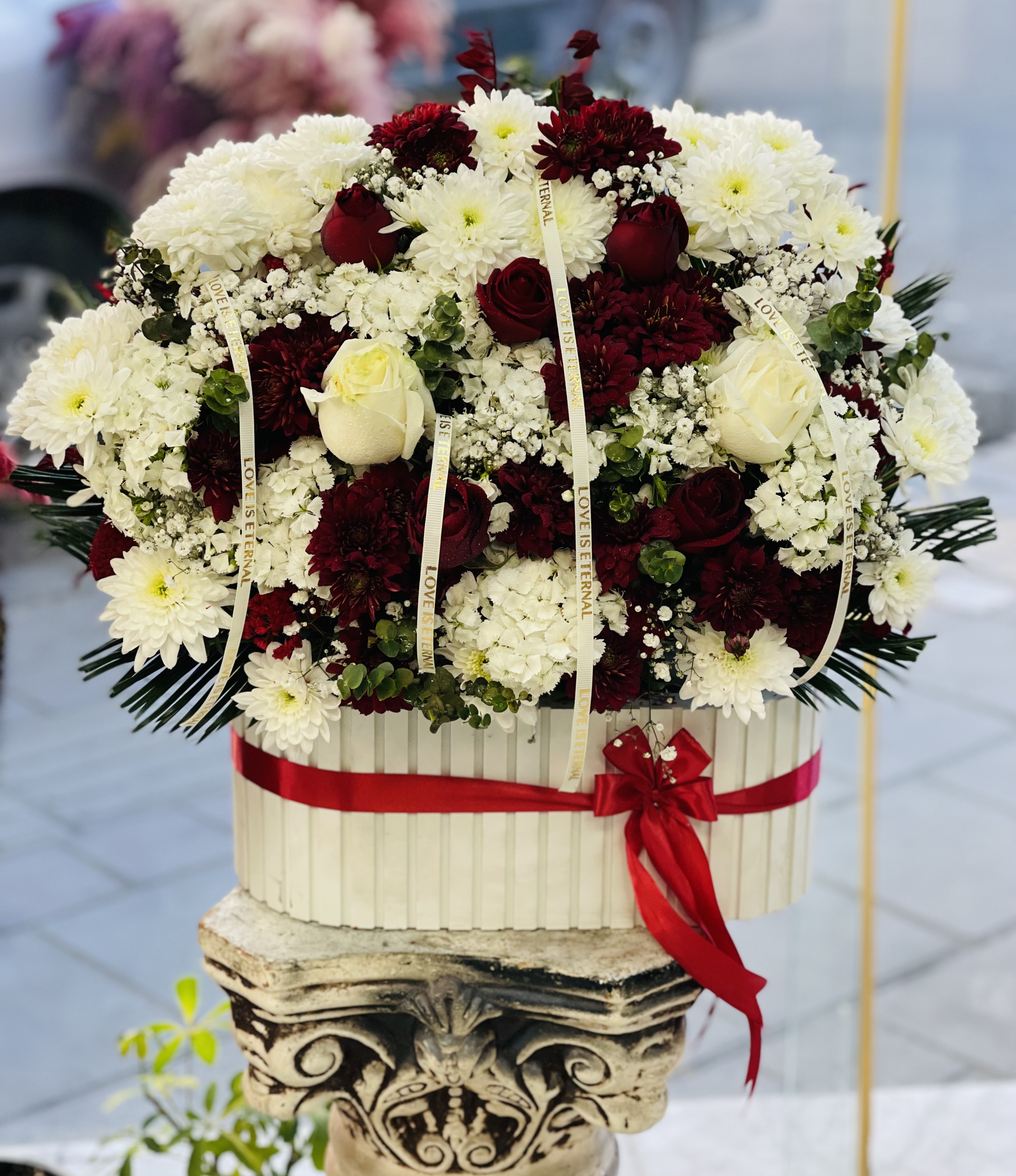 باکس گل سفید قرمز